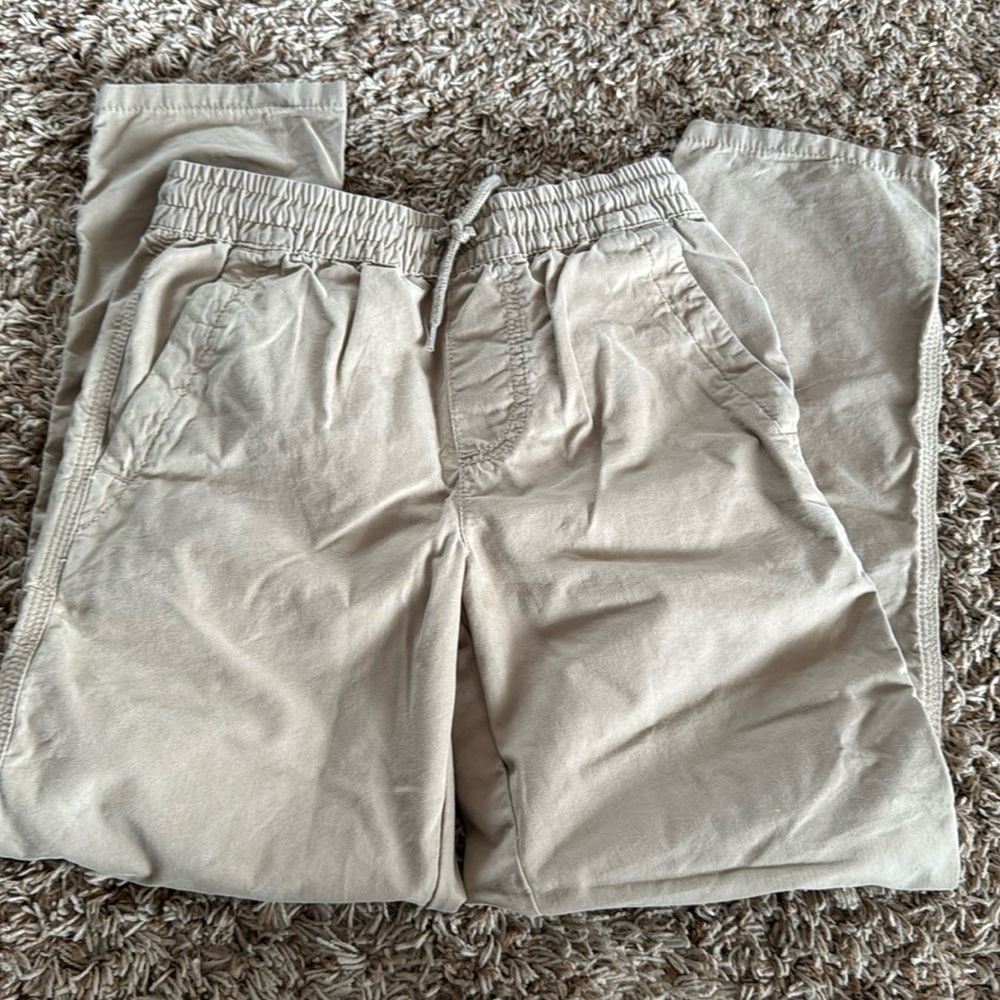 Boy’s Khaki pants, size 8